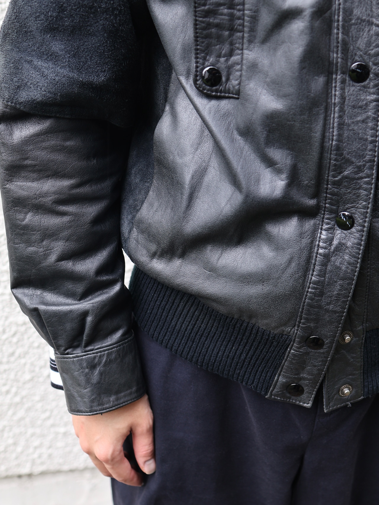 material switching leather blouson