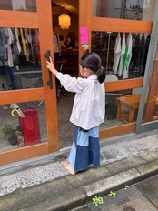 【kids】 NINO CERUTTI スモッキング刺繍ブラウス