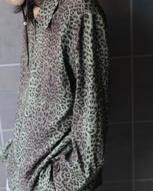 Leopard design zip-up blouson