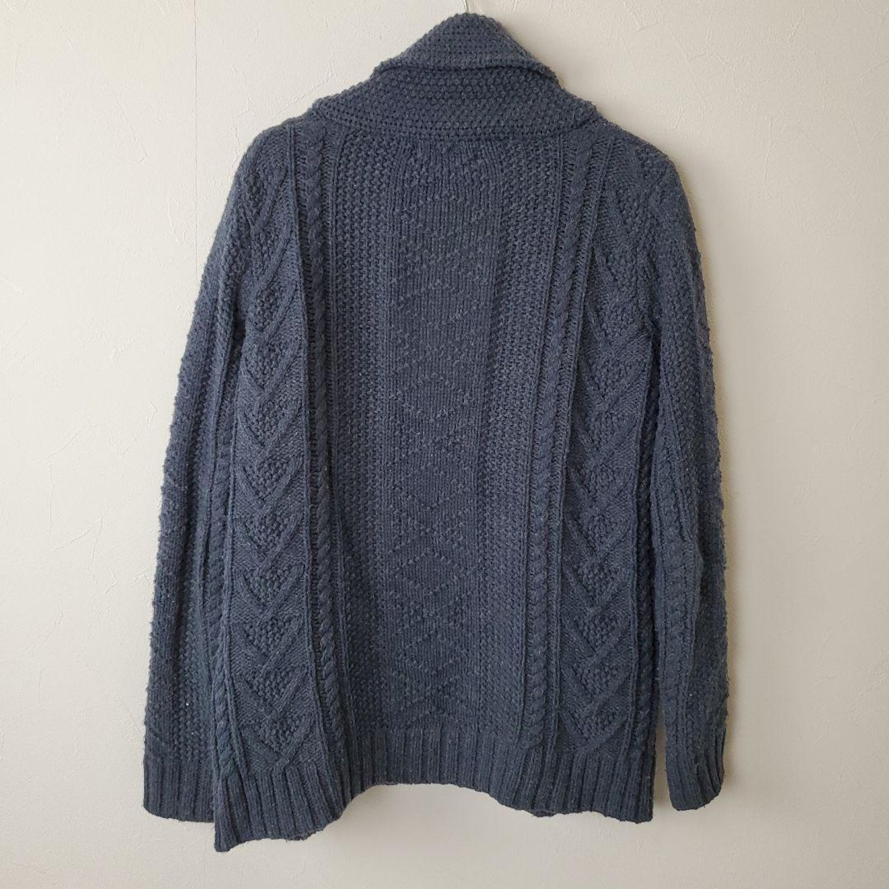 【USED】厚めカーディガン Mサイズ