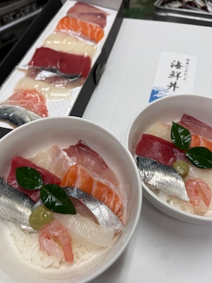 海鮮丼