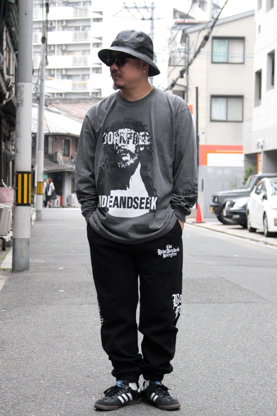 HIDE AND SEEK】Jesus L/S Tee (Front) D-BLACK（ハイドアンドシーク 