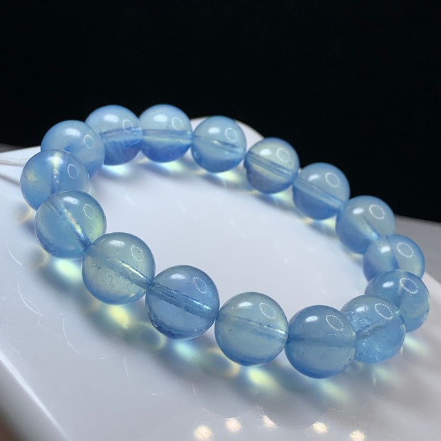 3.透明☆美しい色合い・アクアマリン ブレスレット