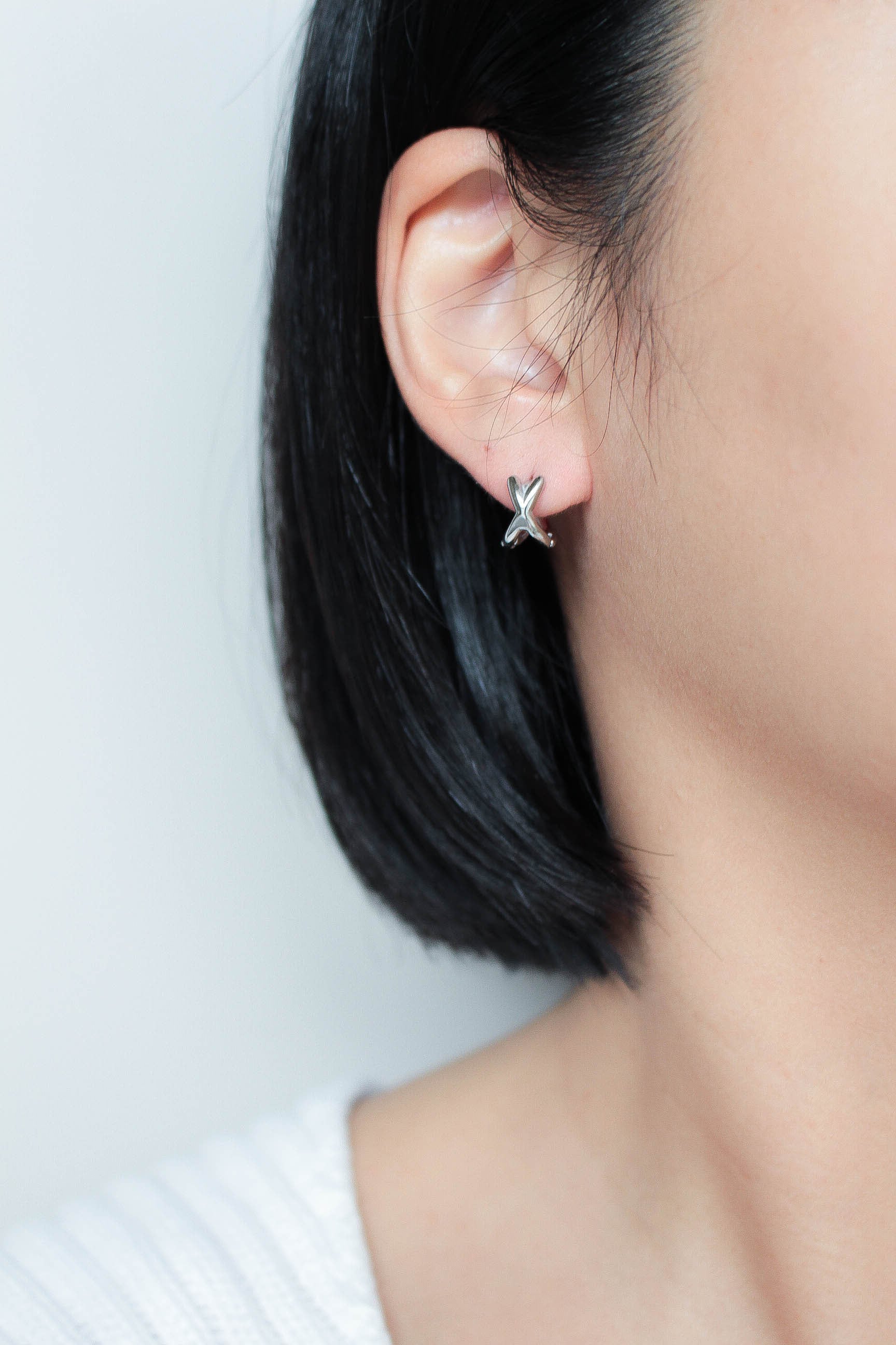 6/3(wed)再販 Twist Line Hoop Pierce | ebine(エビネ)|金属アレルギー