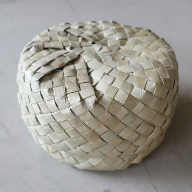 カラグモイつづら （丸形）| sisam（シサム工房）/ FAIR TRADE + design