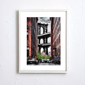 Brooklyn Frame｜赤煉瓦と鉄橋が織りなすモノクロフォトアートポスター｜静かな存在感で空間を引き締める都会的インテリアA3ポスター