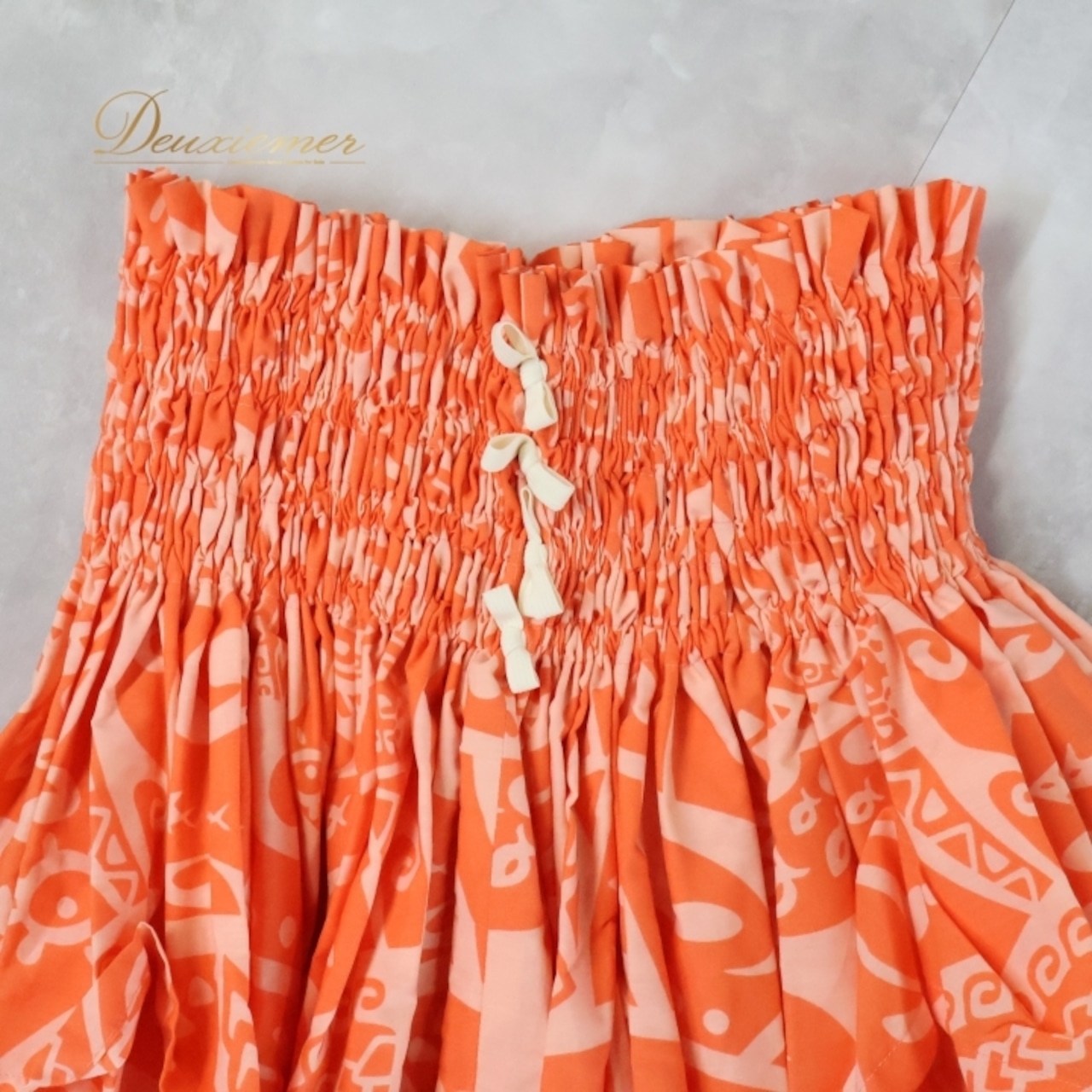 フラダンス 衣装 パウスカート オレンジ系 ホヌ柄 ハワイアンプリント アロハ レッスン 練習 かわいい おしゃれ 華やか 鮮やか フラ ダンス スカート シングル ふんわり ハワイアン ウエストゴム フラダンス衣装 スカートレッスン ハワイアンスカート レディース オレンジ色 ホヌデザイン かわいい衣装 お洒落衣装 軽やか ふんわりスカート 練習着