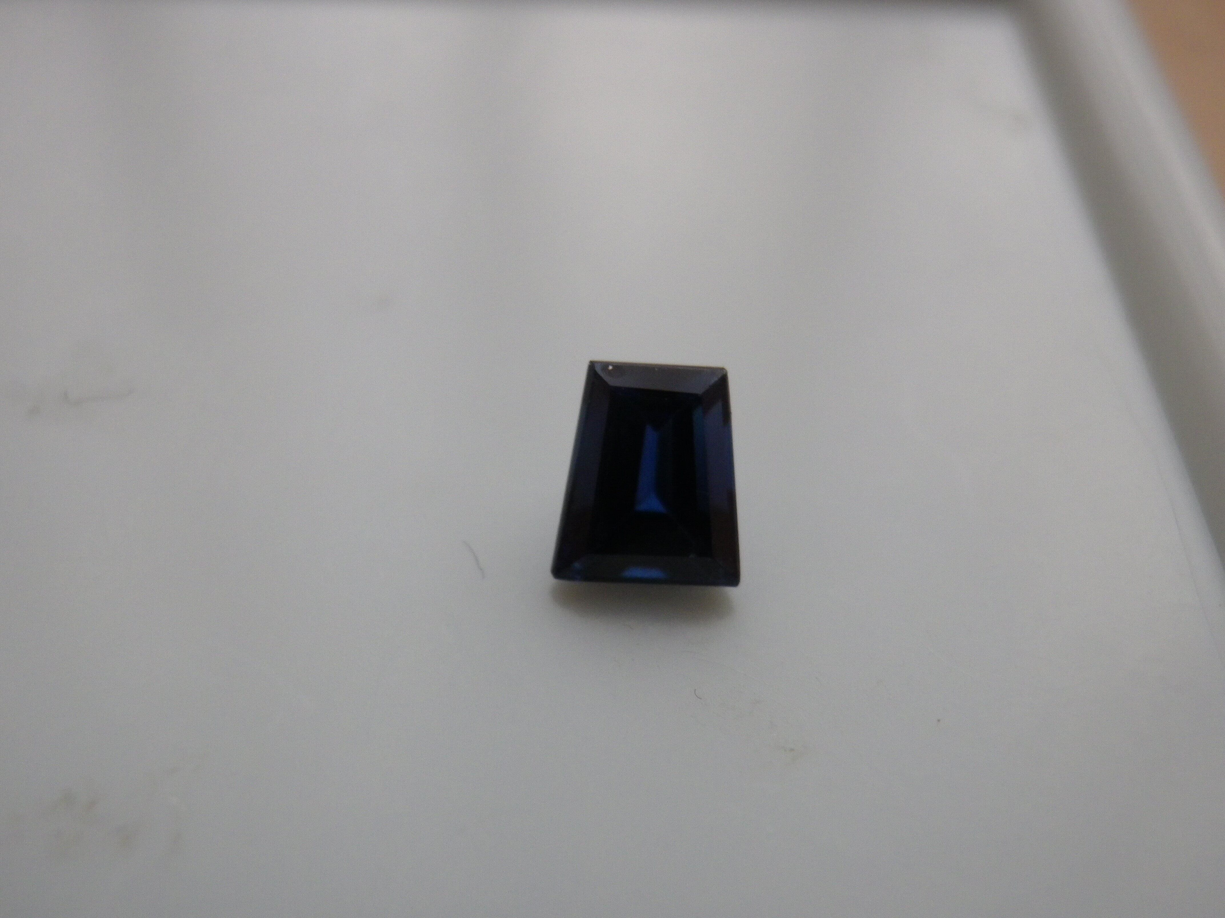希少な超美色 天然セイロンサファイア 0.72 ct スリランカ産出