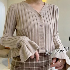 フレアニットカーディガン