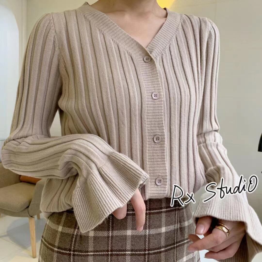 フレアニットカーディガン