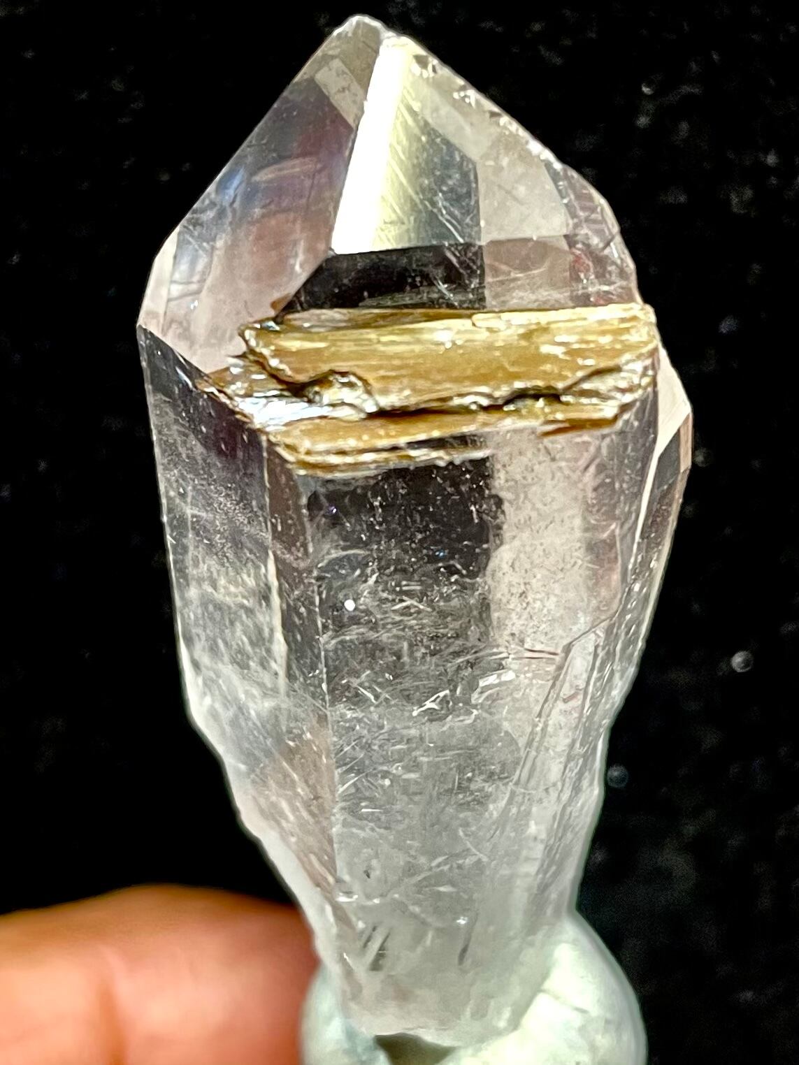 19) ブルッカイトINクオーツ