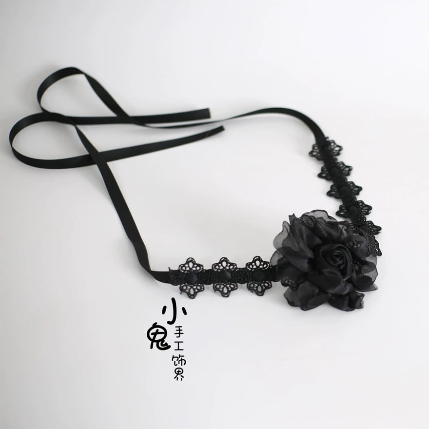 ゴスロリ 黒薔薇が映えるリボンチョーカー | ロリータファッション通販