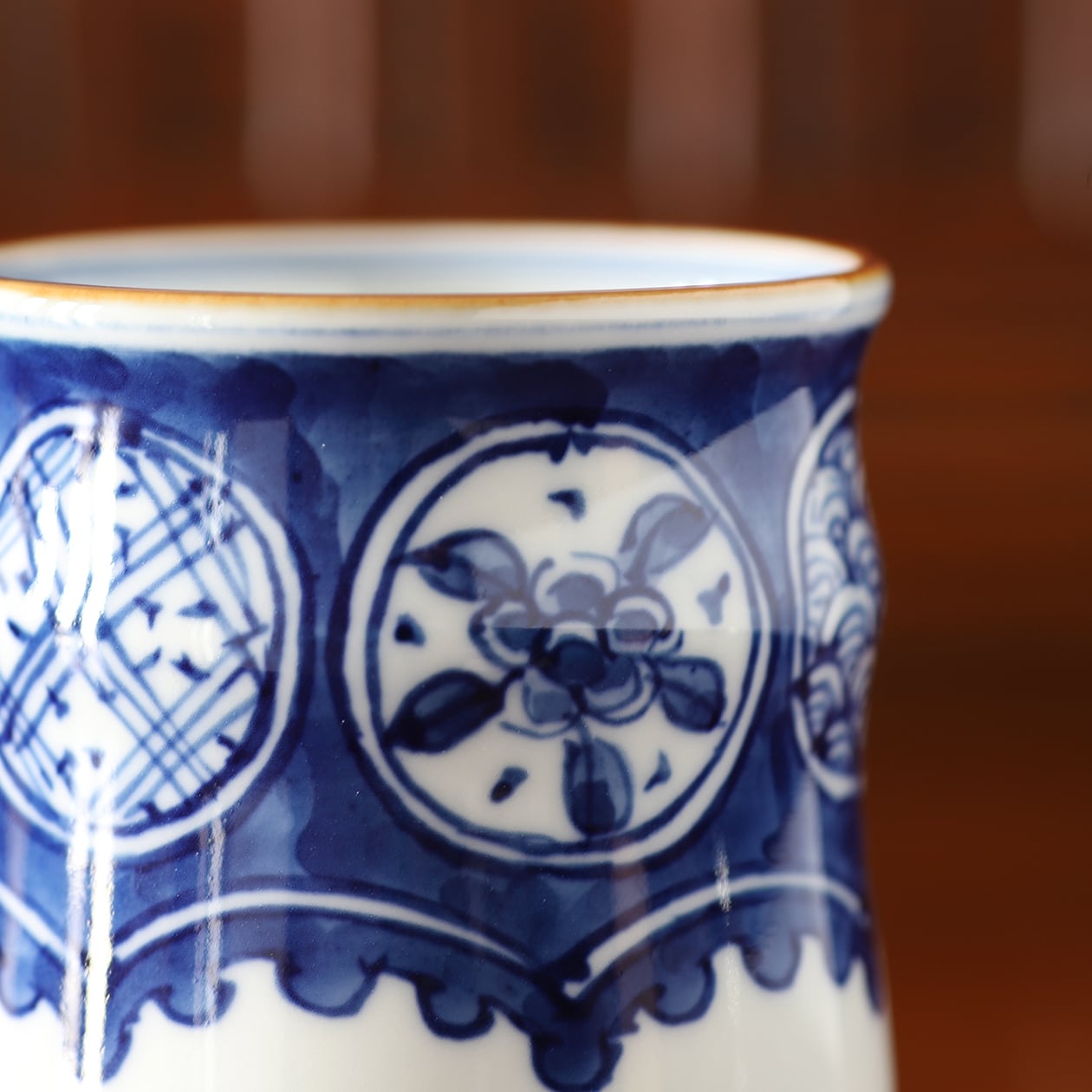 丸地紋 縦長湯呑 作：井手國博・与志郎窯（有田焼） | にっこう生活館