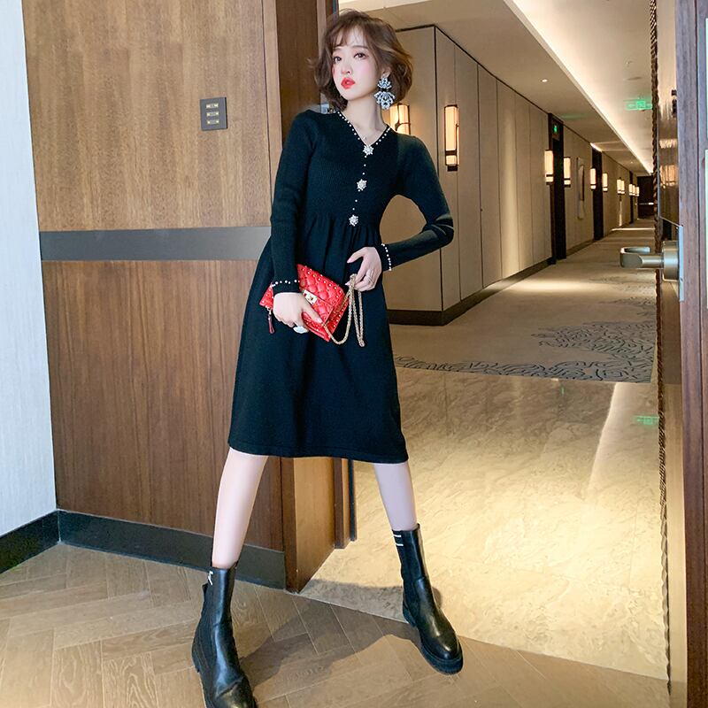 Vネックボタンスリム薄手ニットドレス オータム 秋物 ウィンター 冬物 MIUCO44729514389