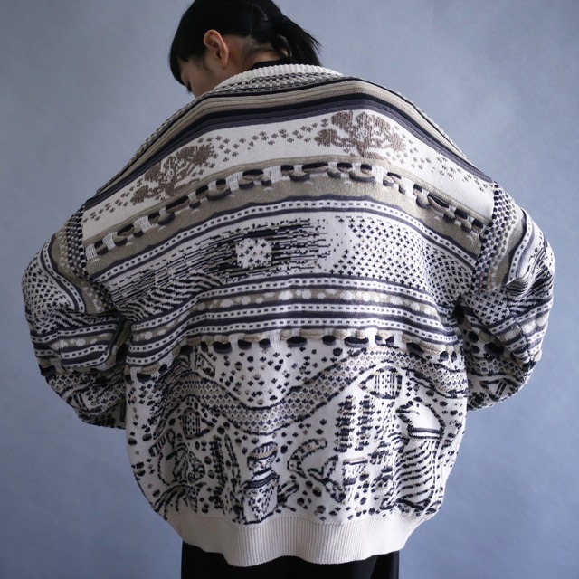 multi pattern and line design loose silhouette 3D knit sweater