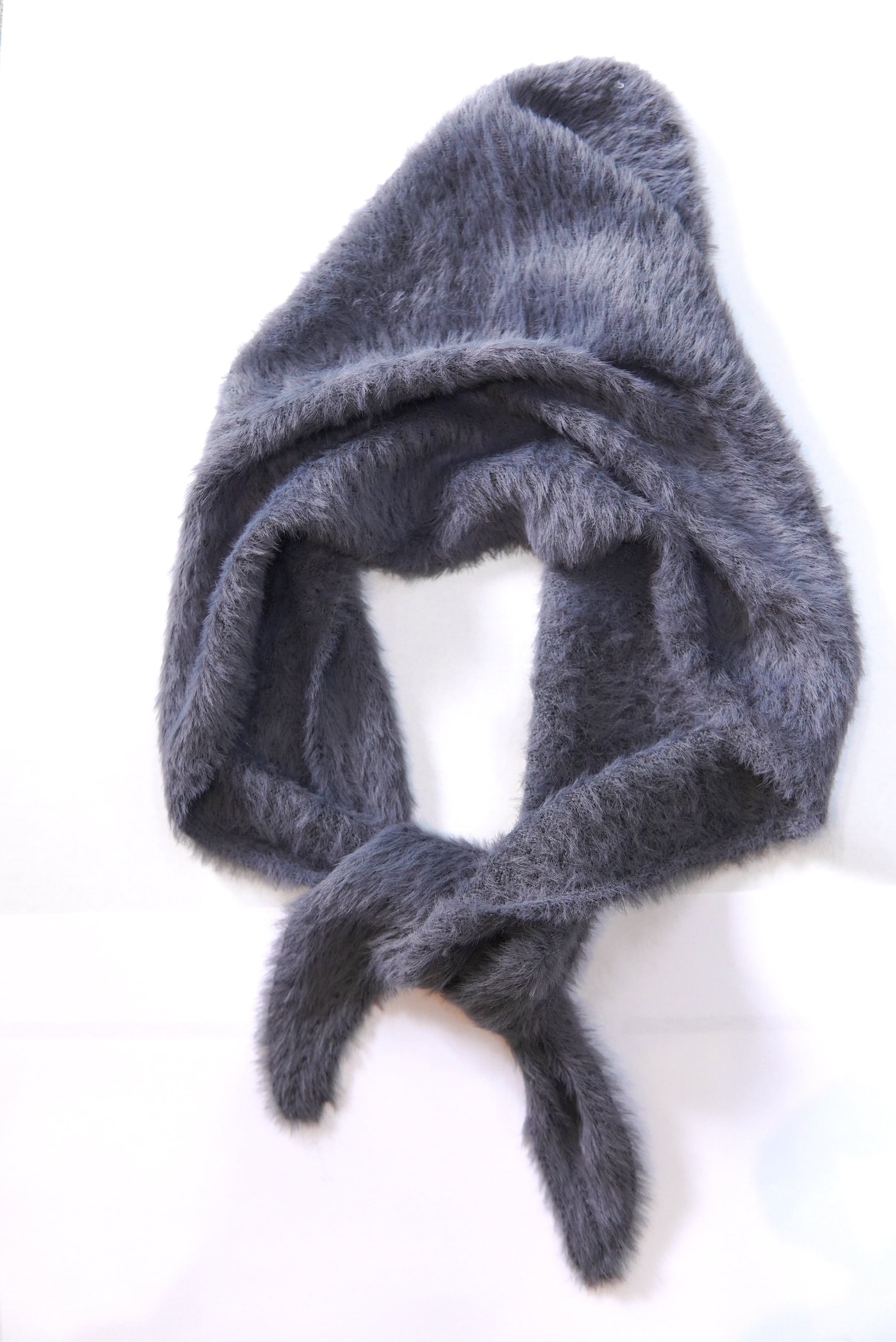 little suzie / NYLON FUR TRIANGLAR KNIT SCARF