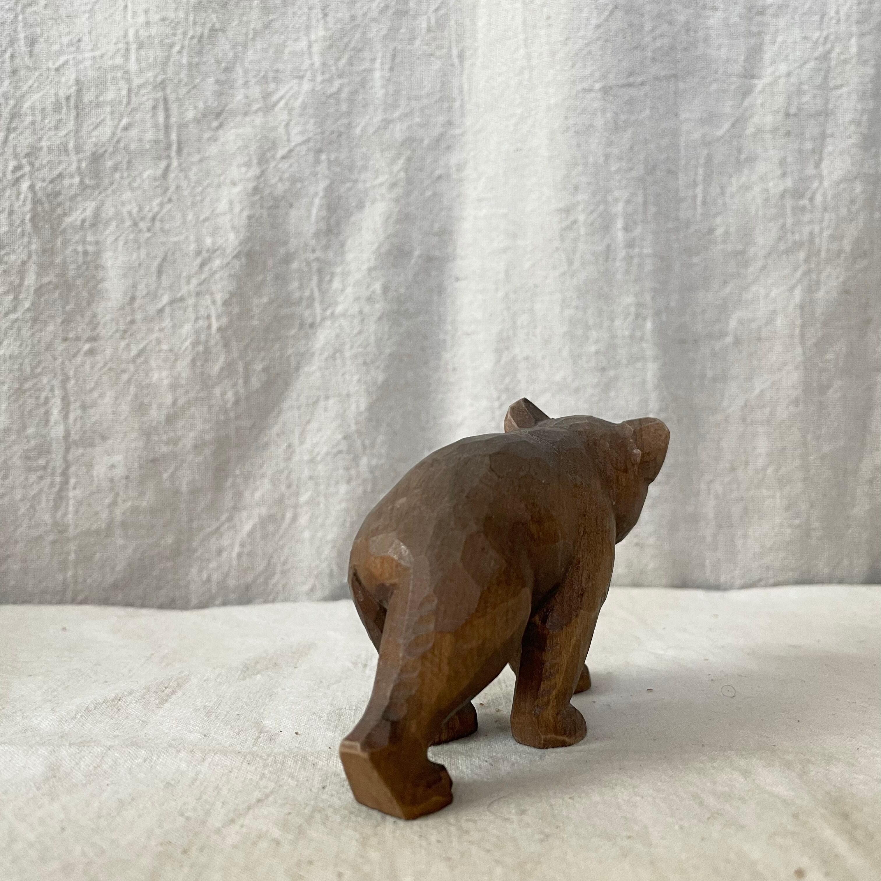 木彫りのクマ 木彫りのイケメンくま | tsuitachi craft&brocante