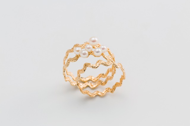 Wave Pearl Ring