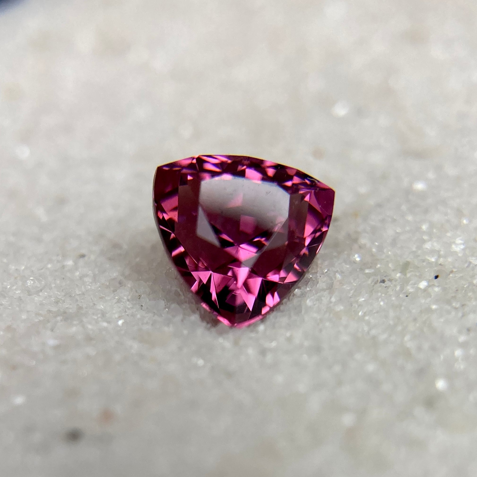 ロードライトガーネット 1.355ct ピンク紫色 簡易ソーティング付き ...