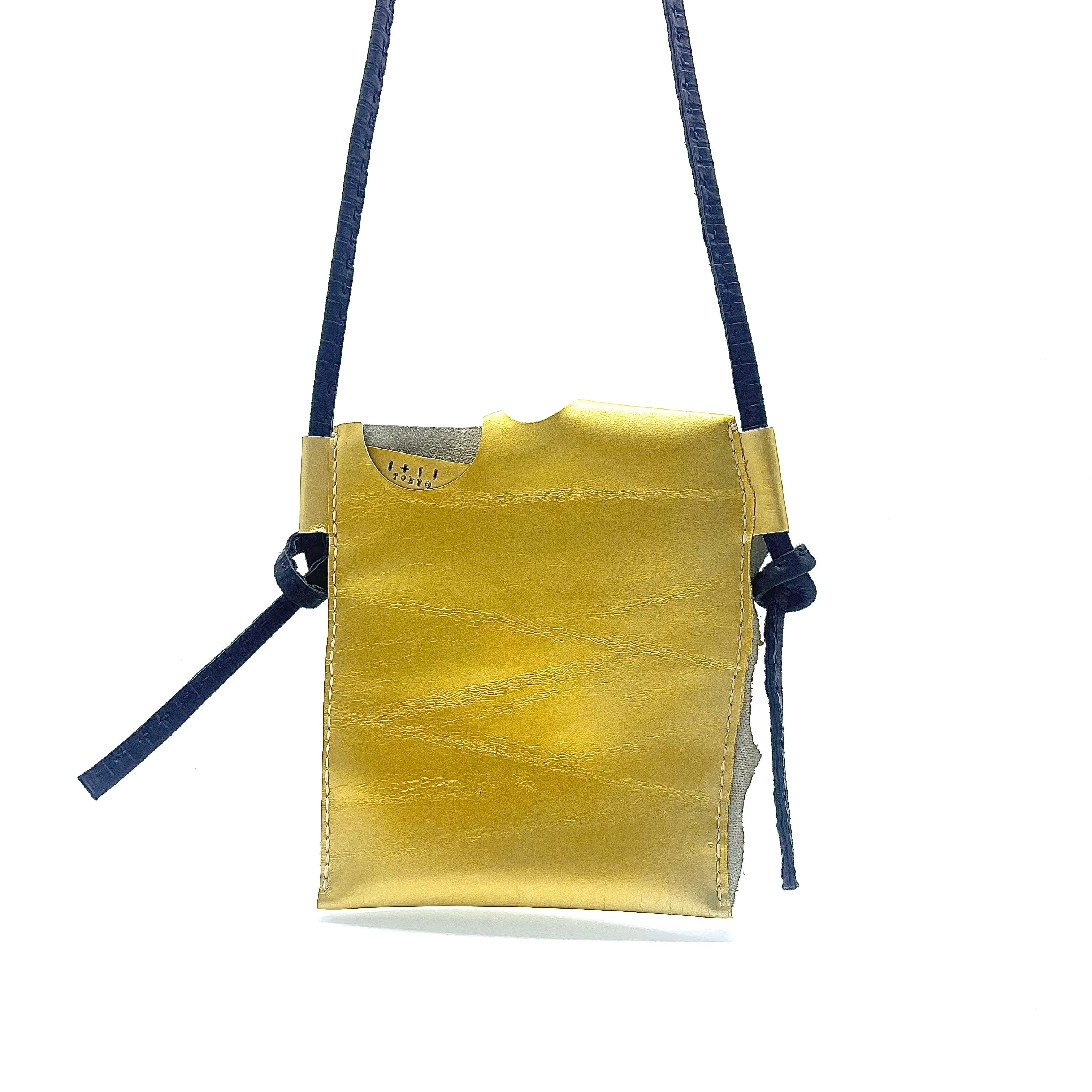 月のしぶい輝き　ななめがけバッグ　本革