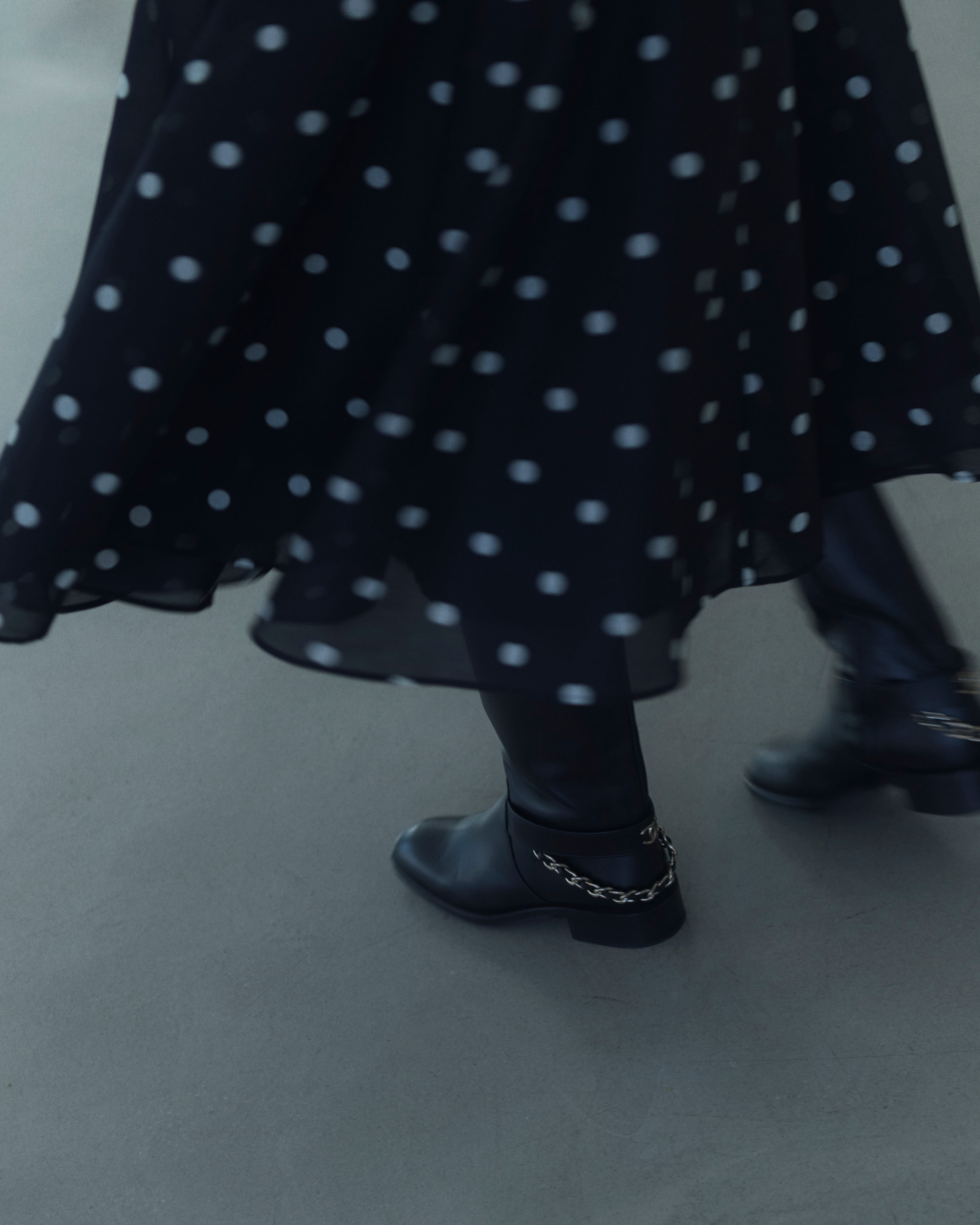 Dot volume flare skirt | Bluelea