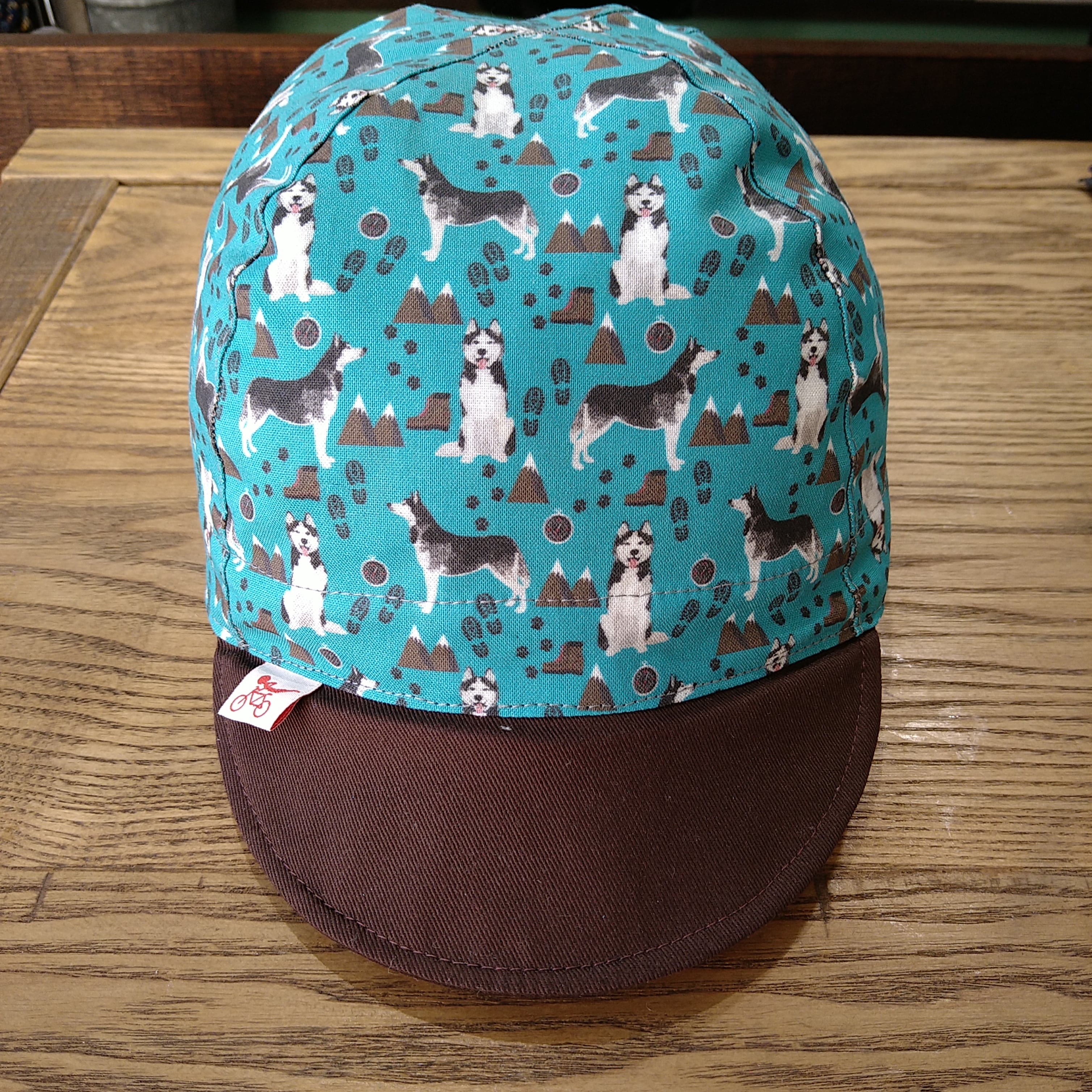 サイクルキャップ 山とシベリアンハスキー | Cyclone | ハンドメイドの