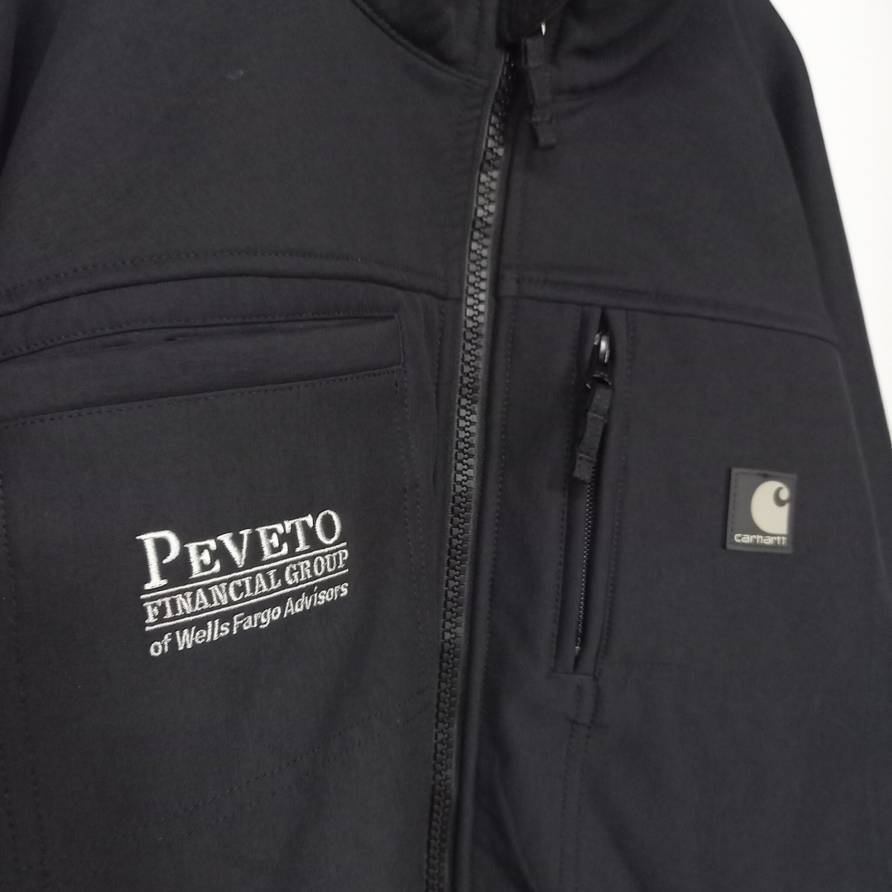 カーハート　ナイロン　シェルジャケット　企業ロゴ　刺繍　裏フリース　両面ジップ