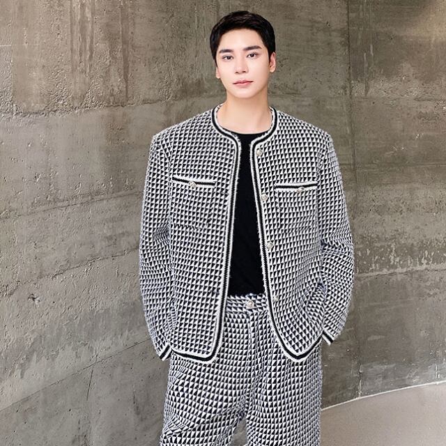 予約販売】メンズ セットアップ スーツ ノーカラー モノトーン