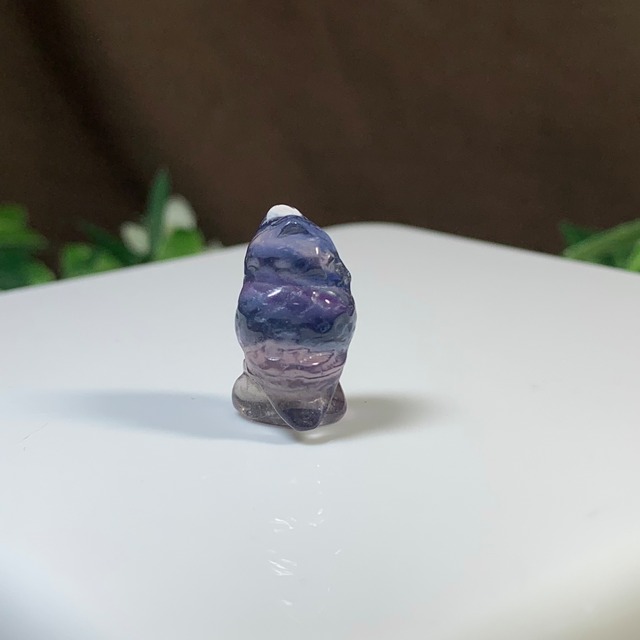 41.可愛い小さいフローライトふくろう