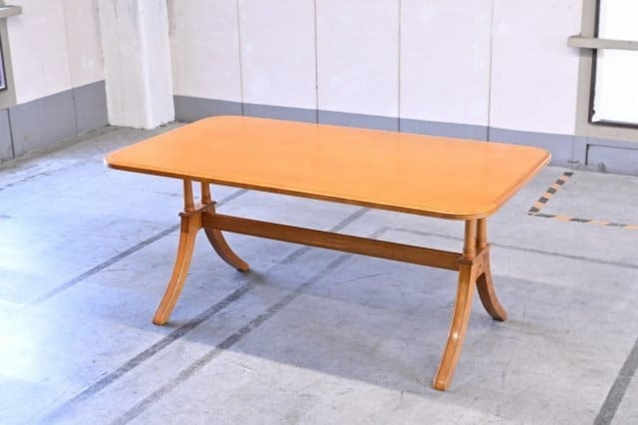 モリシゲ 21万「フローラ」ダイニングテーブル 樺材 カバ 机 食卓 高級 モダン クラシック エレガント 森繁 morishige【中古家具/中古インテリア/USED家具ユーズド家具/リサイクル】