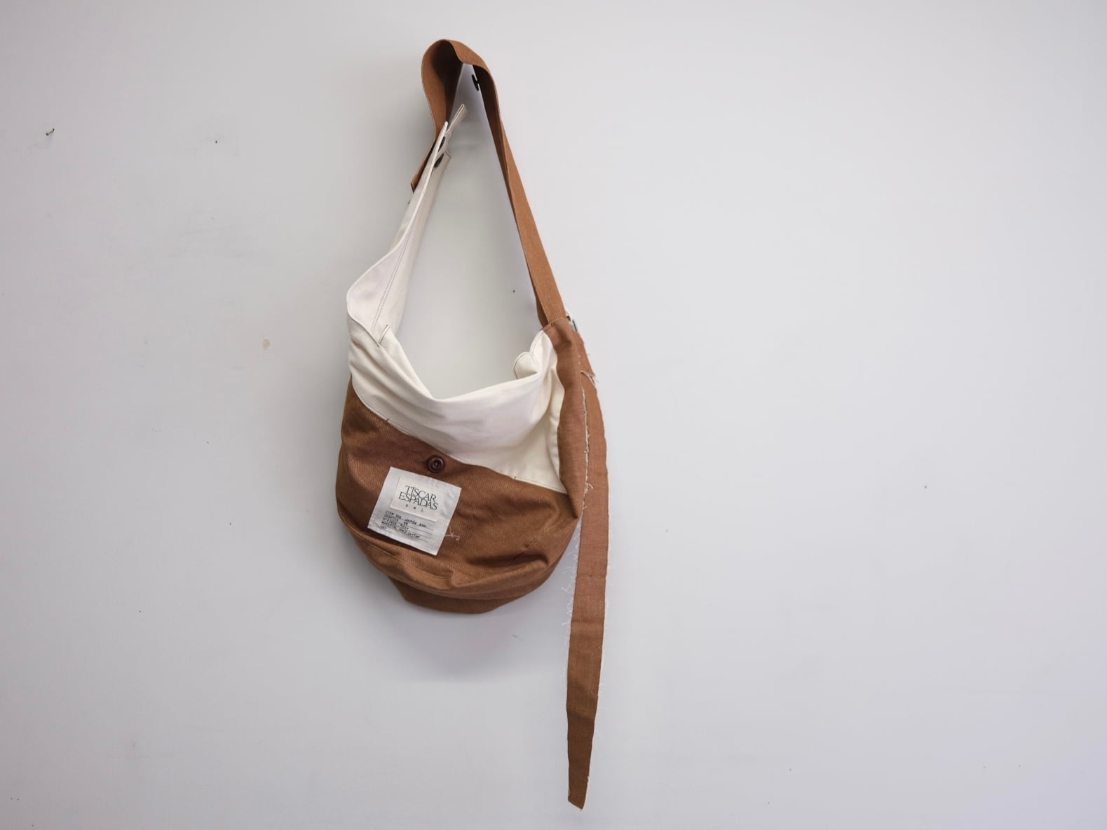 Tiscar Espadas” THE JAMON BAG | Lapel online store