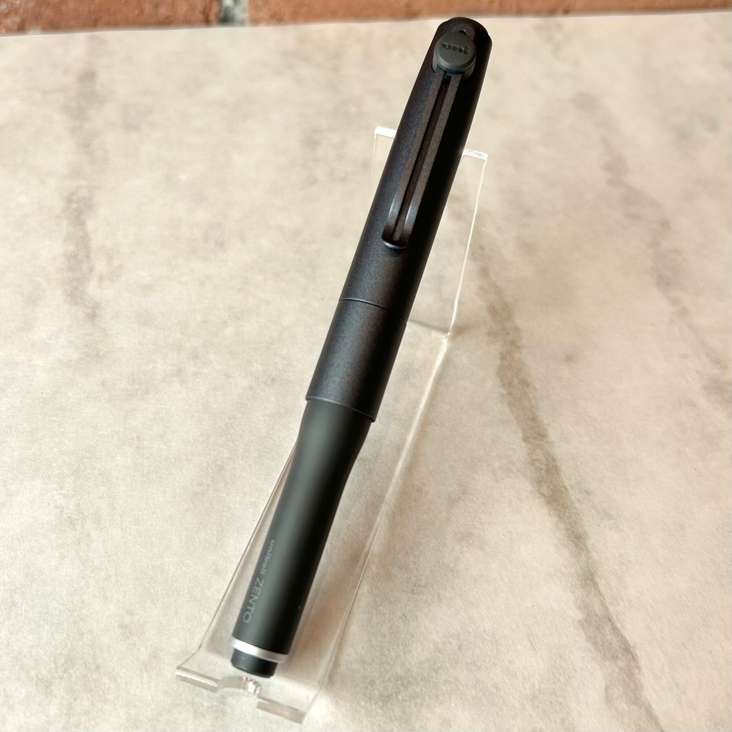 三菱鉛筆 「 ユニボールゼント シグニチャーモデル（単色水性