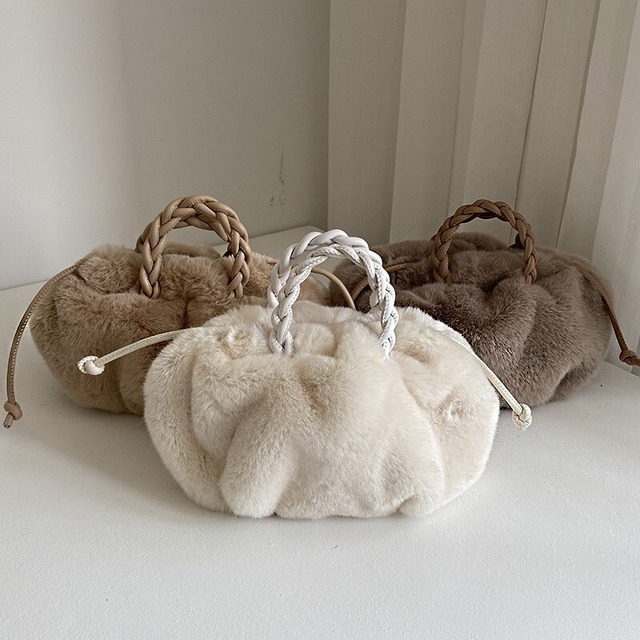 ROUND FUR BAG