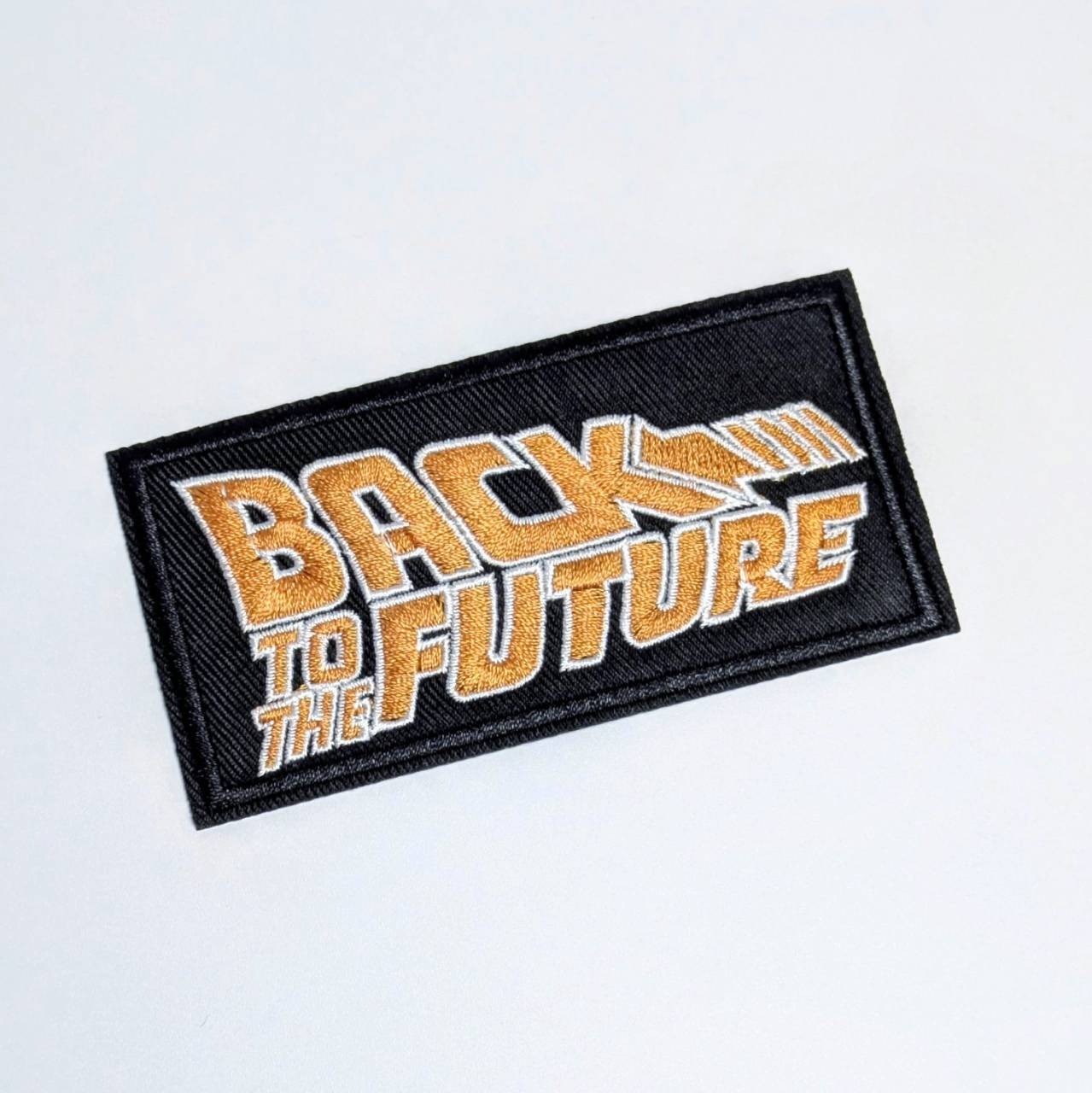 送料無料！ ★刺繍アイロンワッペン★【 Back to the Future ( バックトゥザフューチャー ) 】  〚アメリカン雑貨 アメトイ〛
