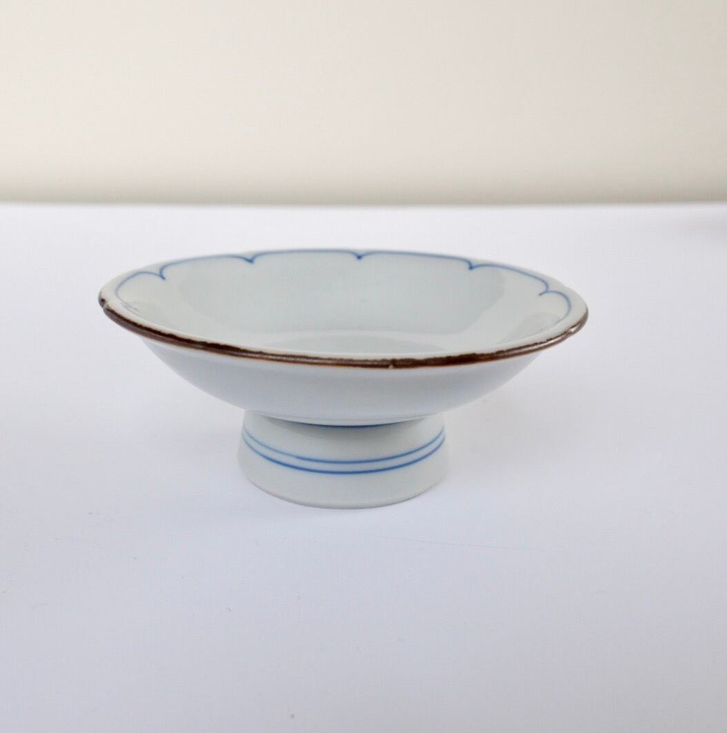 21224】 九谷の白 高台/ Kutani White Footed Plate / Showa Era