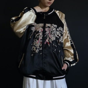 " reversible " bi-color switching & embroidery design souvenir jacket