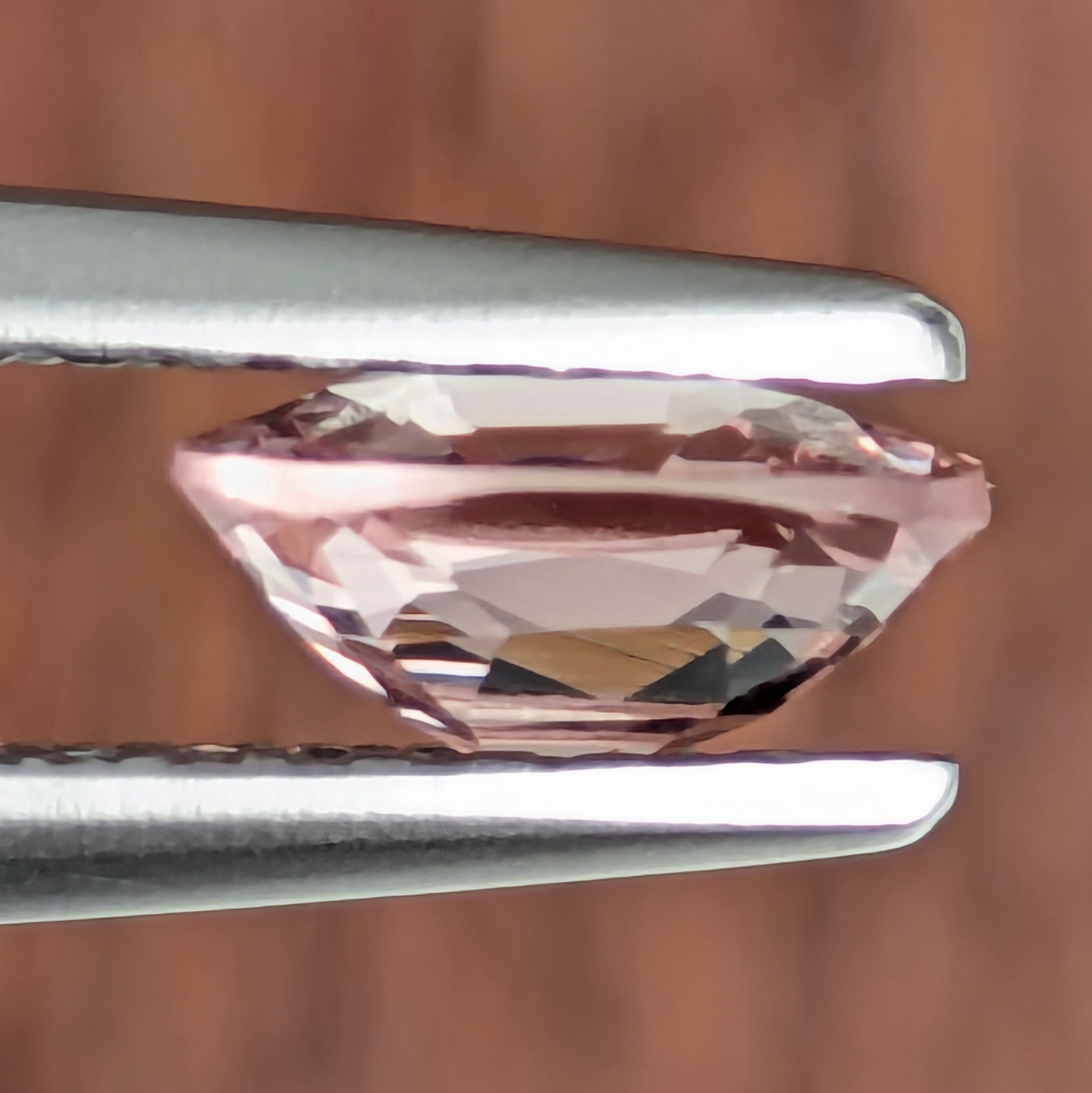 ピンクスピネル ルース ミャンマー・モゴック産 【0.84ct】 PRO208449