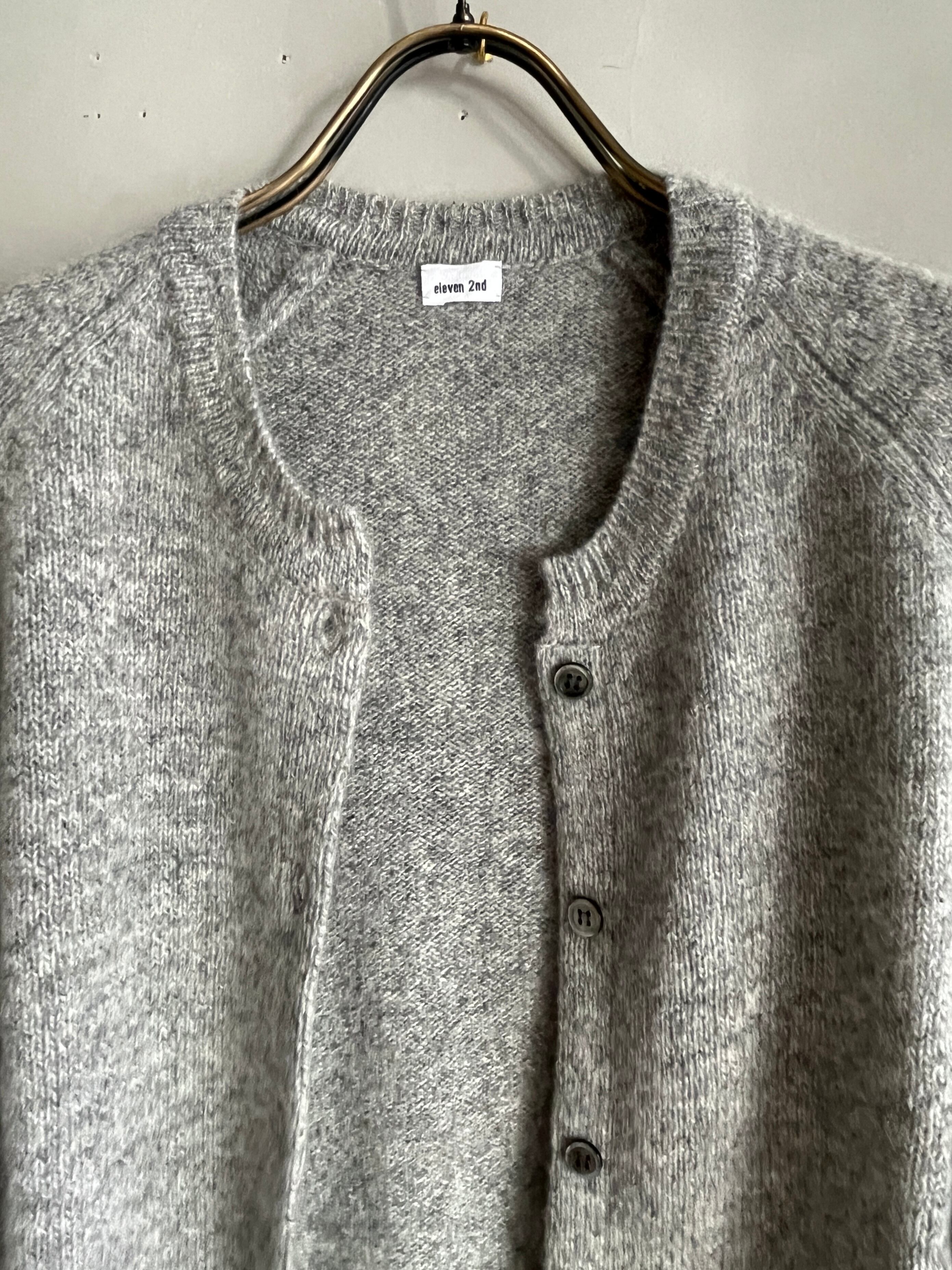 eleven 2nd｜ラムズウール&ヤク カーディガン｜グレー | 岡の oka no 