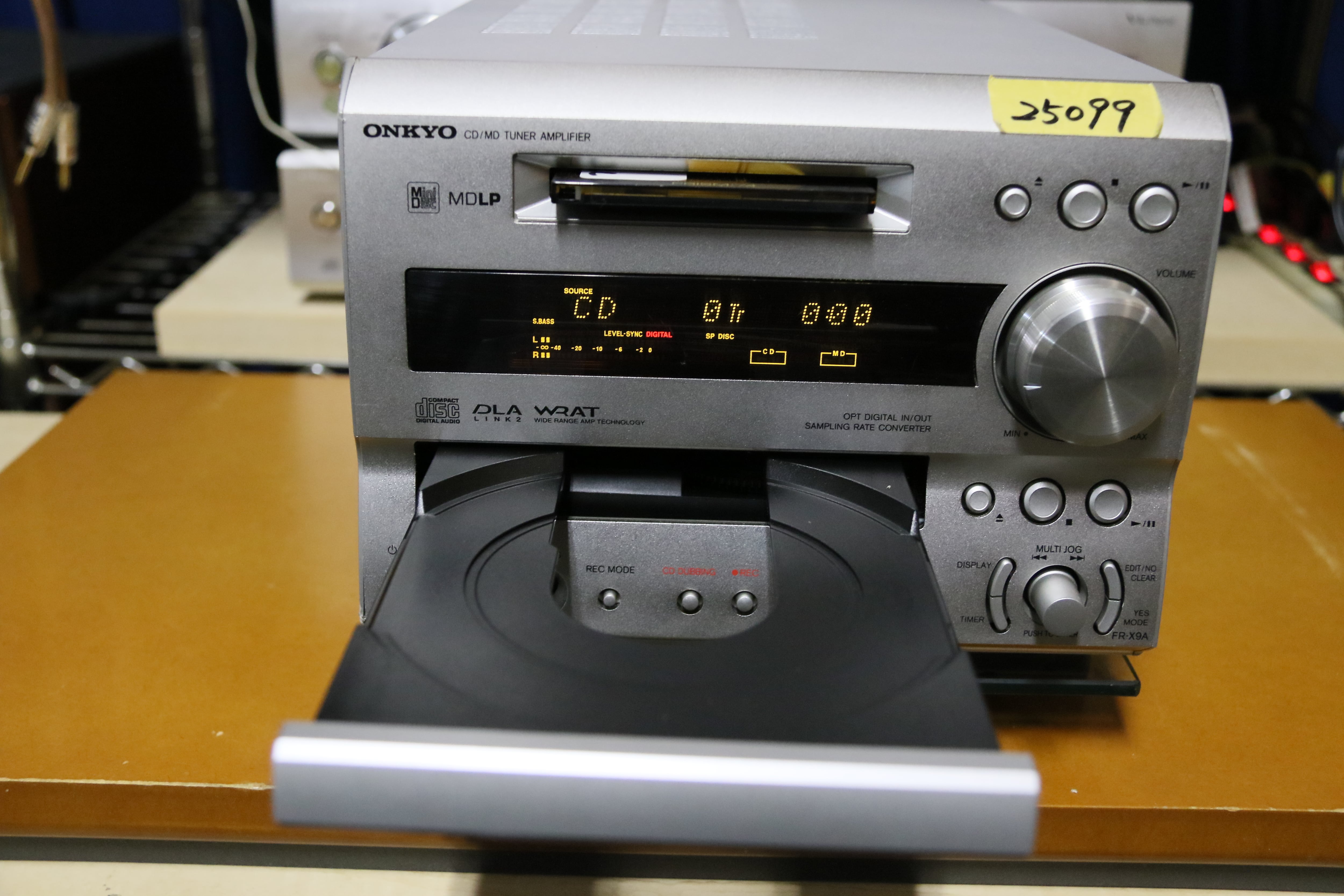 ONKYO FR-X9A ミニコンポ(ジャンクに近い)＋CDR-205TX ONKYO FR-X9A ミニコンポ(ジャンクに近い)＋CDR-205TX ONKYO FR-X9A