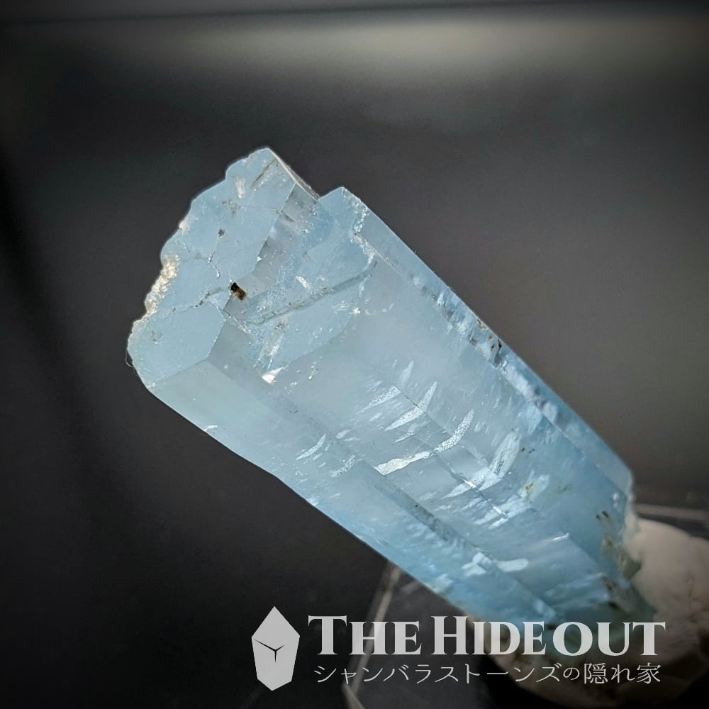 ヒマラヤ産鉱物原石標本027 タプレジュン地区産アクアマリン