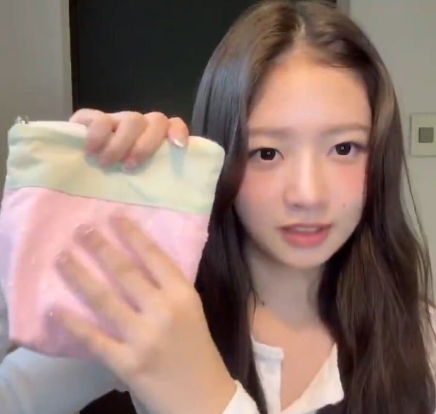 再入庫！！11/22予約発送！☆IVE レイ / ILLIT ウォンヒ 着用