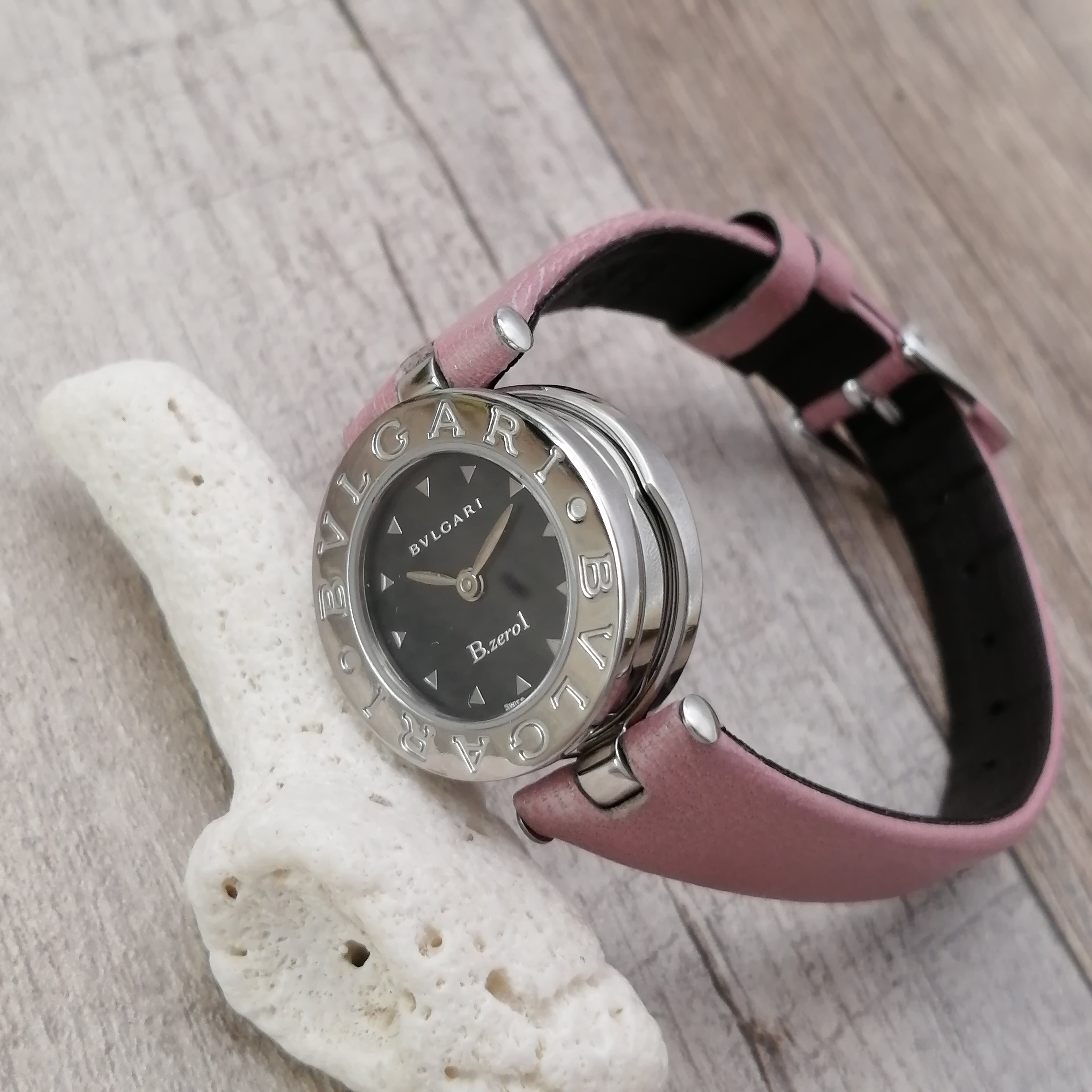 極美品✨ブルガリ　ビーゼロワン✨点検動作確認済　新品ベルト　　レディース　腕時計 | Masaco Vintage （マサコ ヴィンテージ  ）腕時計やアクセサリーのお店 powered by BASE