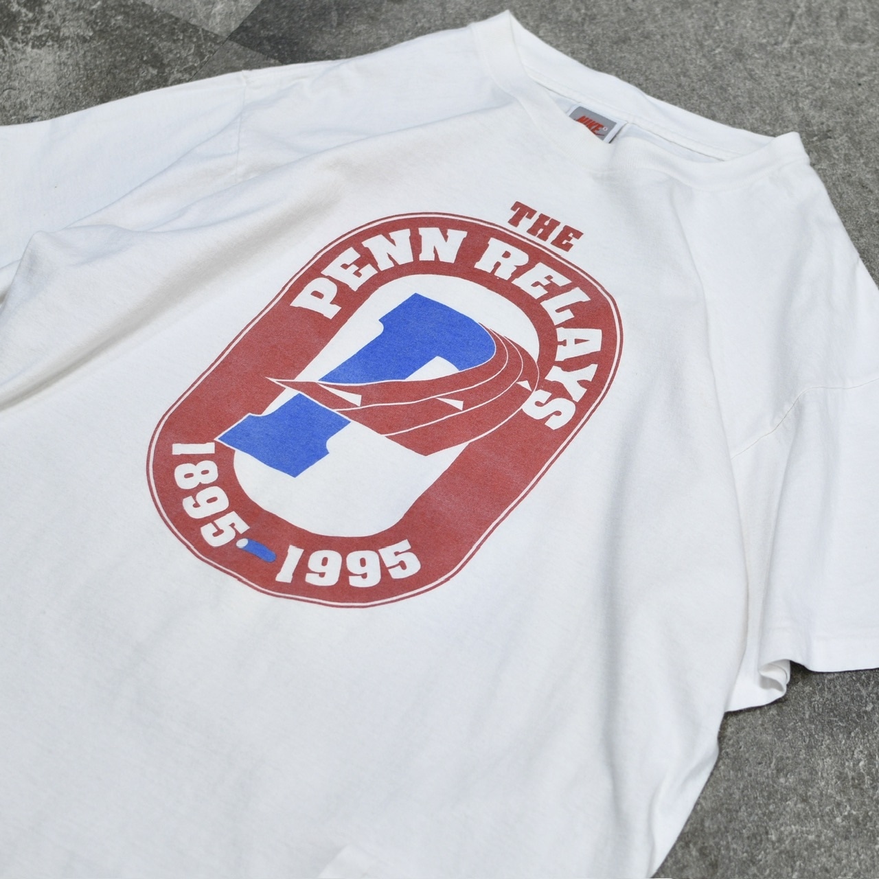 95's NIKE THE PENN RELAYS print tee