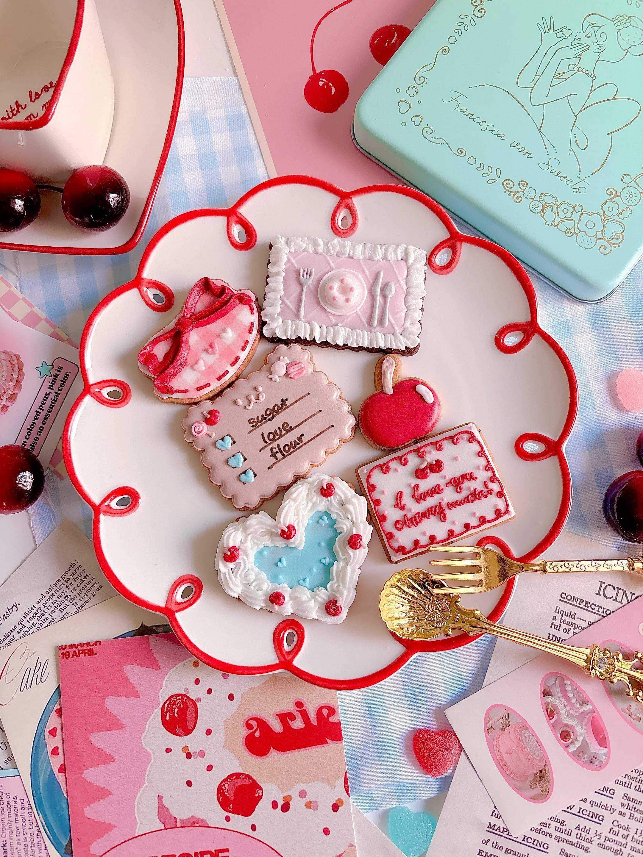 CHERISH KITCHEN アイシングクッキー缶 | Francesca von Sweets