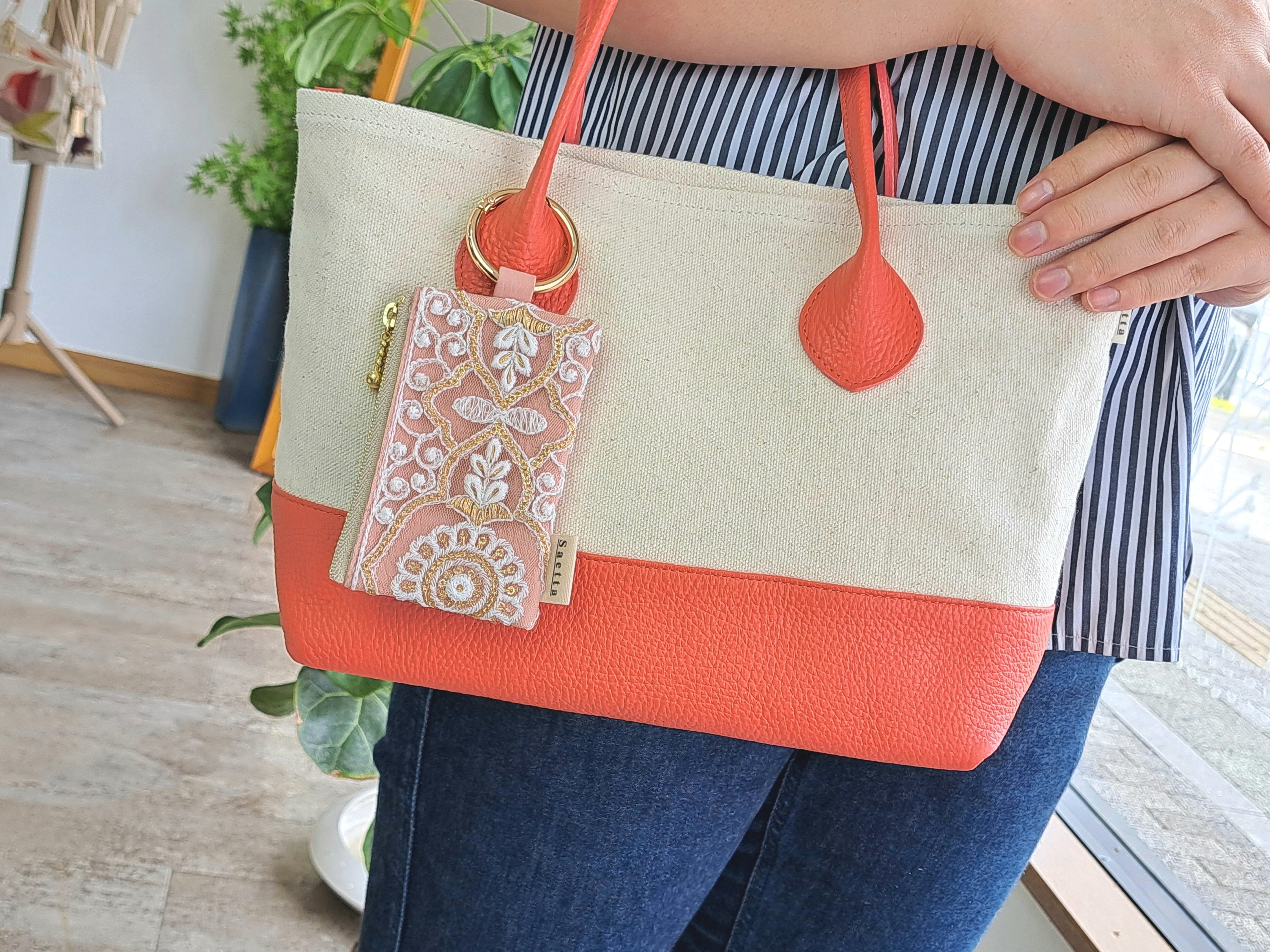 ギフトシリーズ バッグポーチ / インド刺繍 / 刺繍リボン / 小物入れ