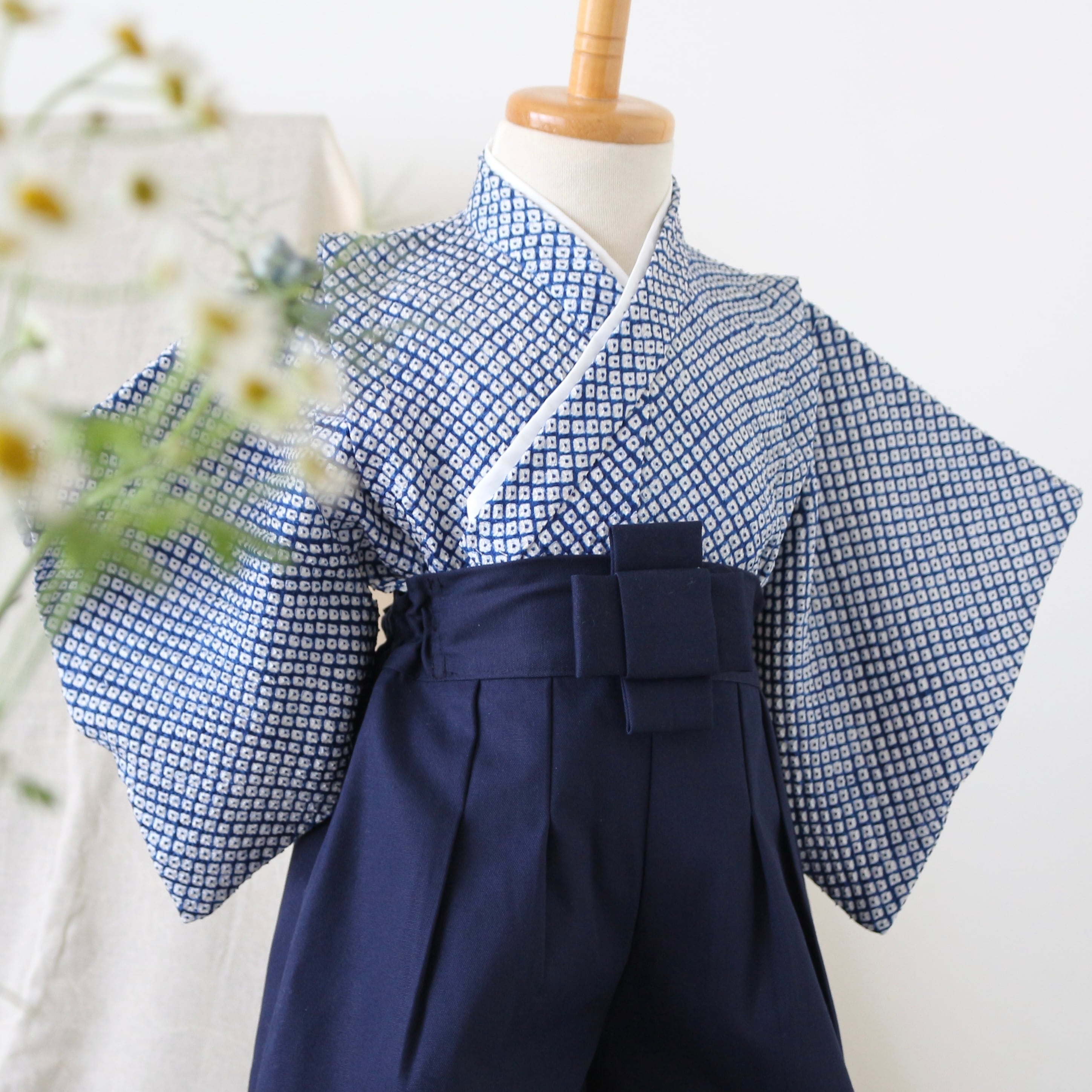 藍色本総絞り着物と袴パンツ | Kaen・袴ロンパース・ベビー袴