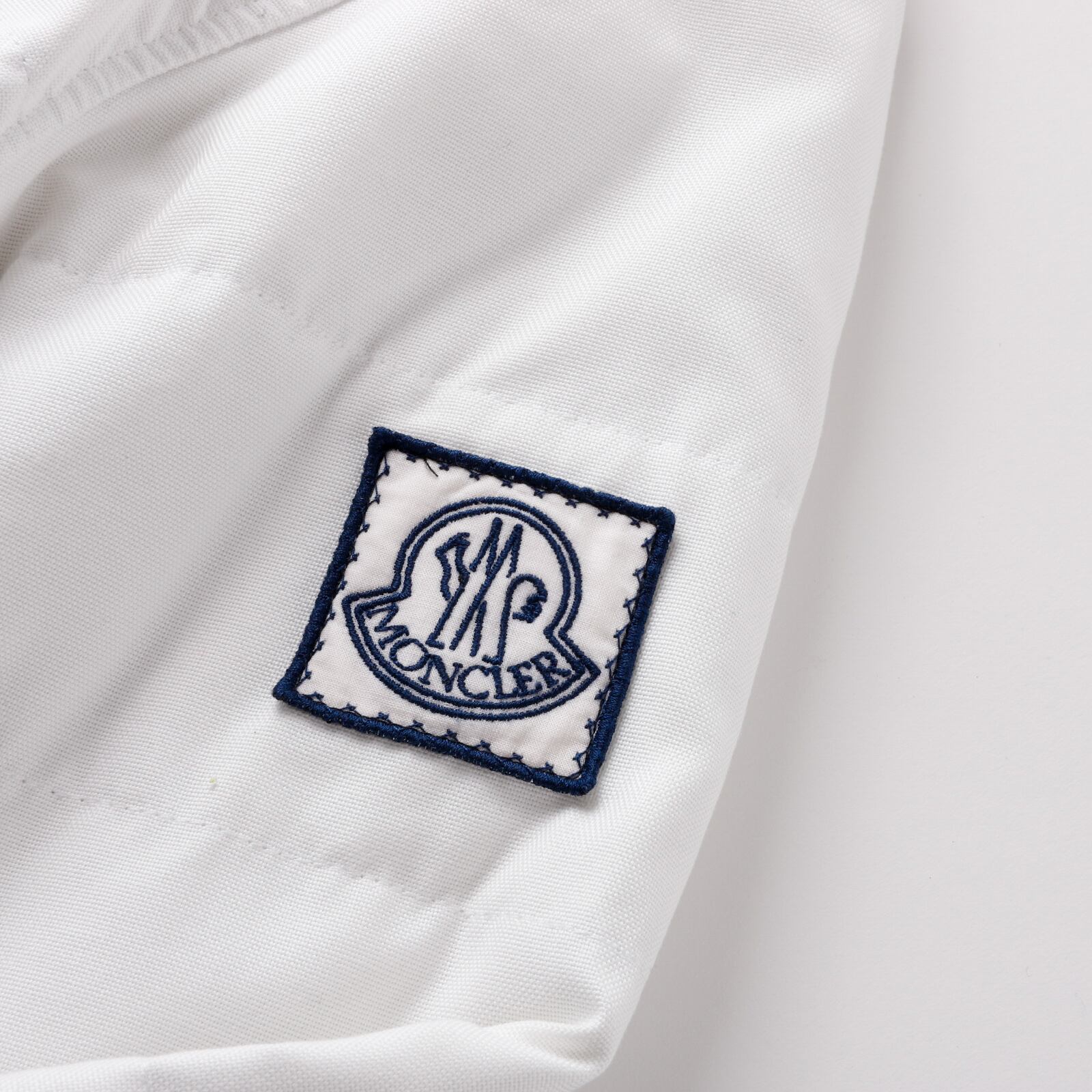美品】MONCLER GAMME BLEU Down jacket B.D oxford shirt Made in