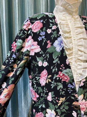 80's made in U.S.A. black  flower  jacket