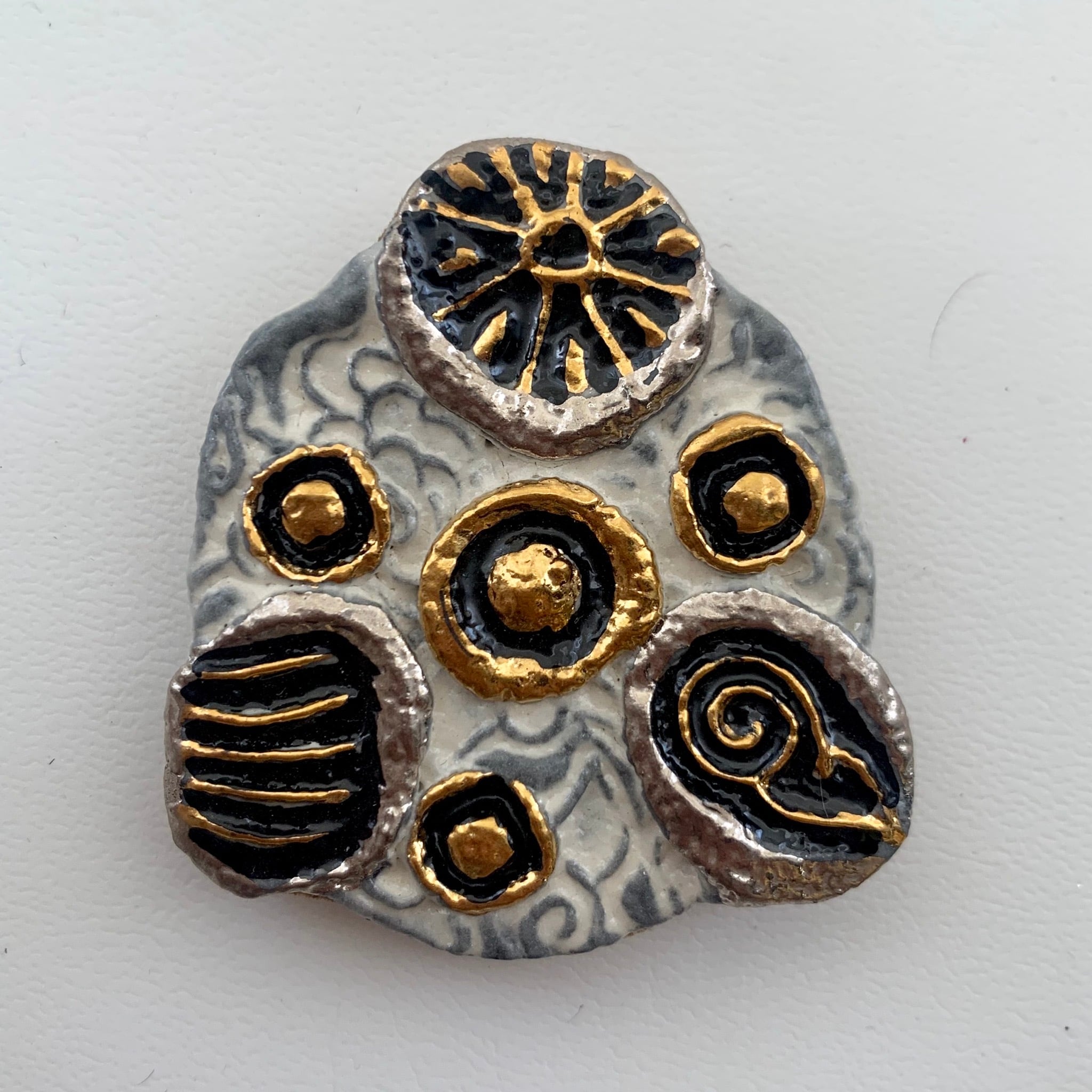 ブローチ (190530-10)