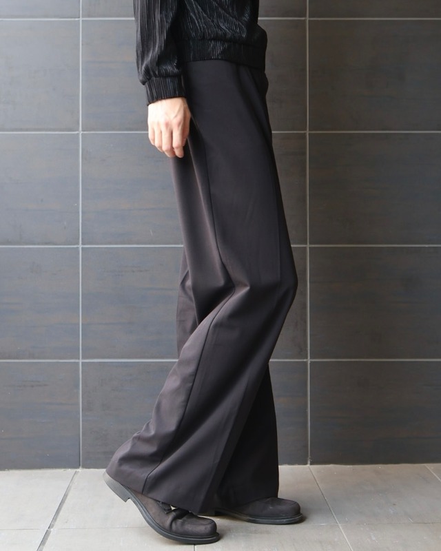 No-tuck wide straight slacks